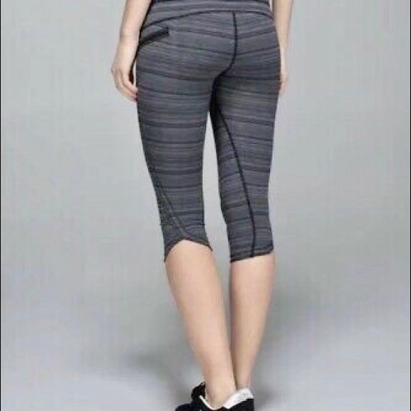 Lululemon Run Top Speed Crop Cyber Stripe Leggings - Picture 3 of 11